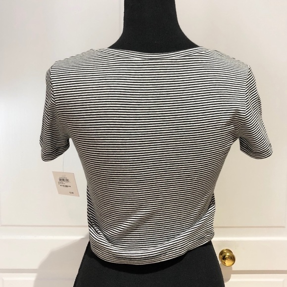 ⭐️ 2/$10 NWT BP Black and White Striped Crop Top - Picture 4 of 8